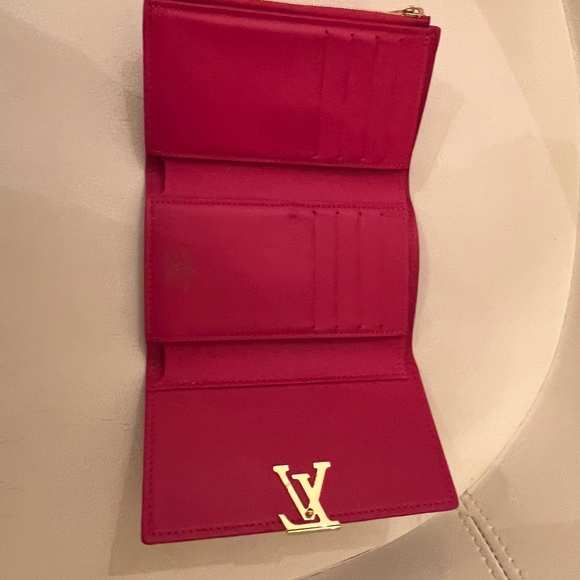 Authentic Louis Vuitton wallet - Picture 3 of 4